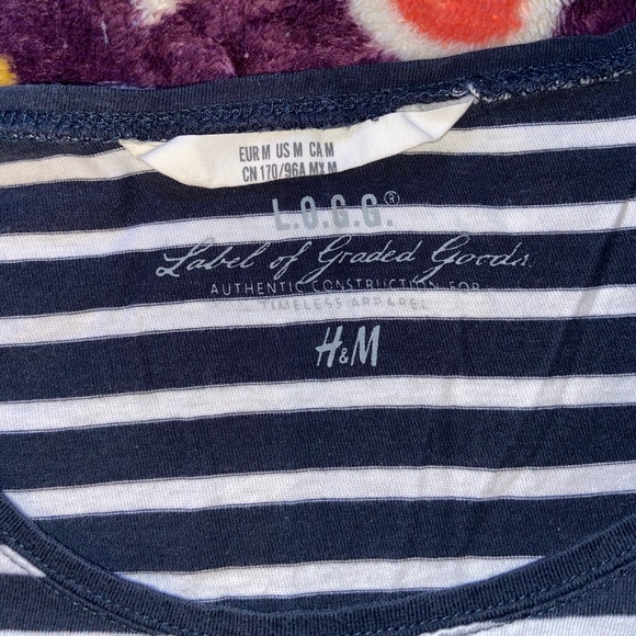 H&M Size Medium Black and White Striped Shirt - Picture 2 of 2